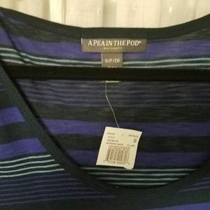 A pea in the pod size small a line shirt